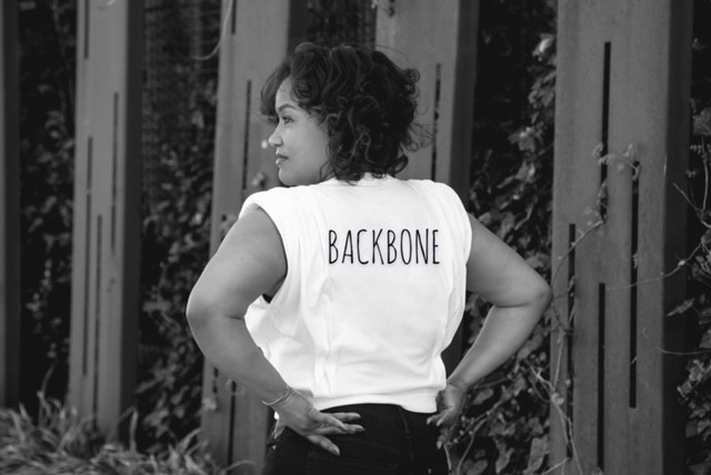 Singer and songwriter Rasha Jay who writes songs rooted in the energy of alternative, rock and soul has just released a new single ‘Backbone’