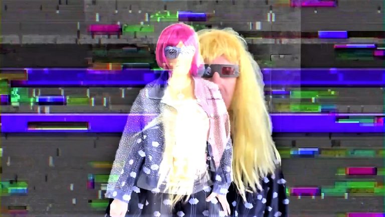 Featuring the vocals of MISS VIRTUALITY, “DEFRAG PUNTO EXE” is the brand new single from HOLOGRAM BOY.