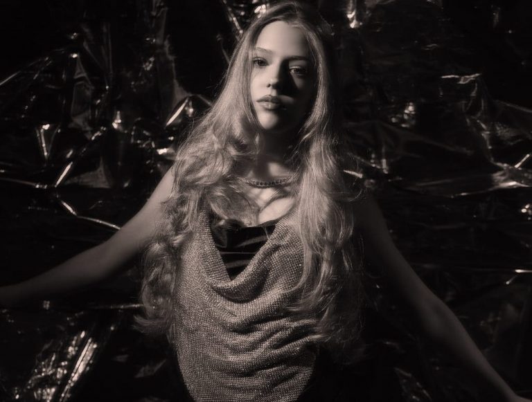 Track of the Week: Giselle Niemand Shines on Infectious New Pop Anthem “SMH”