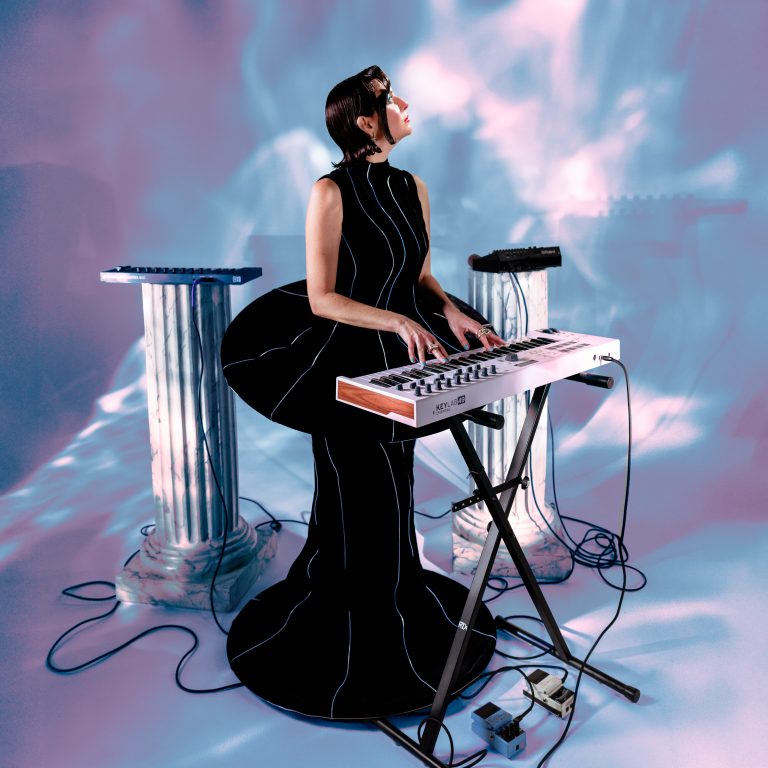 Pilote Pushes Forward with the Inspiring Electropop Sound of “Perseverance”